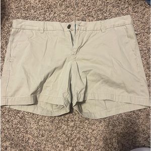 Khaki shorts